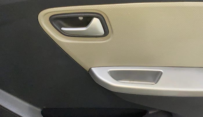 2017 Maruti Alto K10 VXI (O) AMT, Petrol, Automatic, 29,997 km, Driver Side Door Panels Control