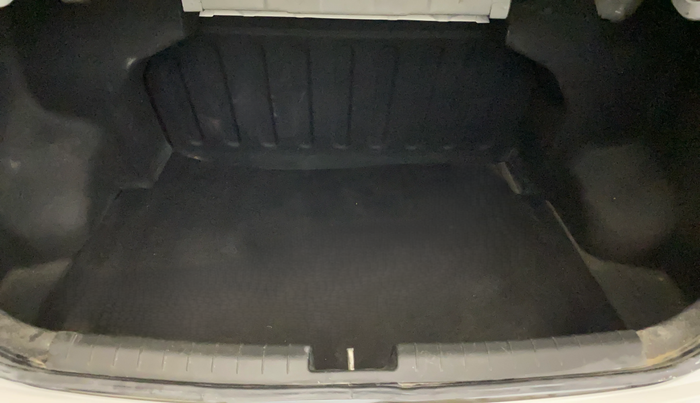 2018 Hyundai Xcent E+, Petrol, Manual, 42,007 km, Boot Inside
