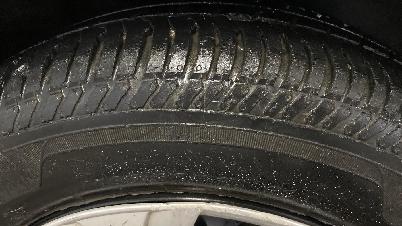 2017 Ford Ecosport TREND 1.5L PETROL, Petrol, Manual, 1,02,473 km, Right Rear Tyre Tread