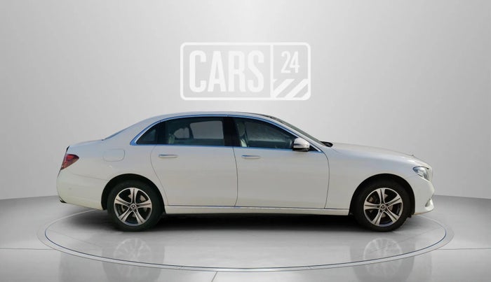 2018 Mercedes Benz E Class E 220 CDI AVANTGARDE, Diesel, Automatic, 61,782 km, Right Side View