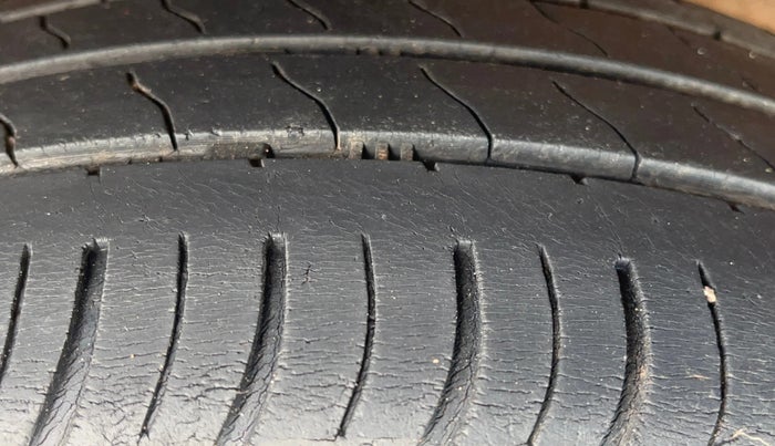 2019 Tata TIAGO NRG PETROL, Petrol, Manual, 67,999 km, Left Front Tyre Tread