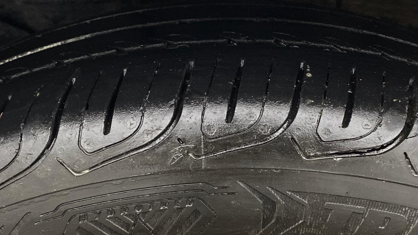2025 Honda Amaze 1.2L I-VTEC VX CVT, Petrol, Automatic, 43,897 km, Left Front Tyre Tread