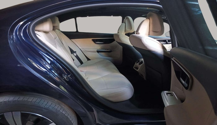 2022 Mercedes Benz C Class C 220d PROGRESSIVE, Diesel, Automatic, 49,453 km, Right Side Rear Door Cabin