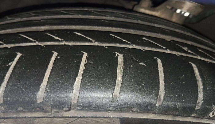 2022 Mercedes Benz C Class C 220d PROGRESSIVE, Diesel, Automatic, 49,453 km, Right Front Tyre Tread