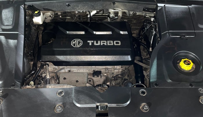 2021 MG HECTOR SHARP HYBRID 1.5 PETROL, Petrol, Manual, 30,783 km, Engine View