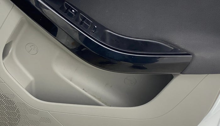 2019 Tata NEXON XZ PLUS PETROL, Petrol, Manual, 52,149 km, Driver Side Door Panels Control