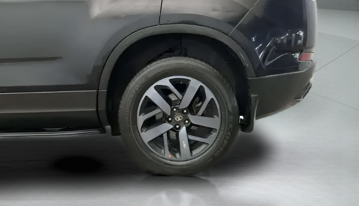 2022 Tata Safari XZA PLUS, Diesel, Automatic, 22,560 km, Left Rear Wheel
