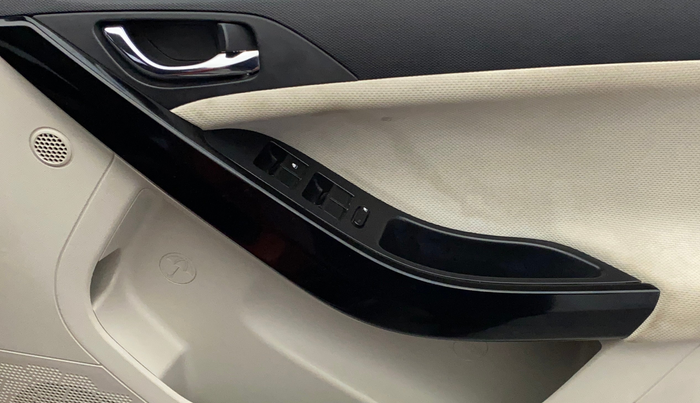 2021 Tata NEXON XZ PLUS (O) PETROL, Petrol, Manual, 45,296 km, Driver Side Door Panels Control