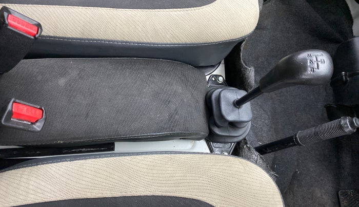 2016 Maruti OMNI E 8 STR, Petrol, Manual, 35,981 km, Gear Lever