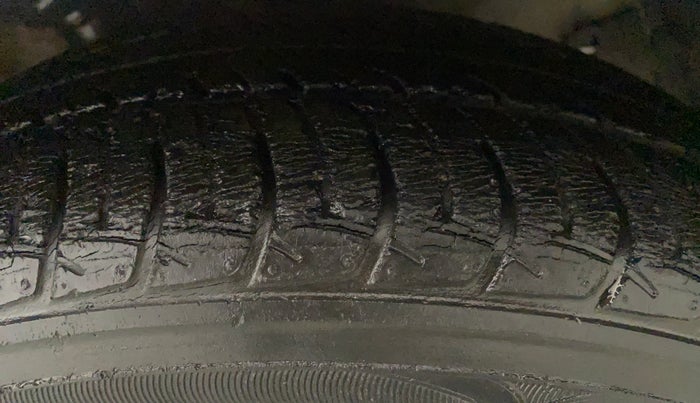 2014 Maruti Celerio VXI AMT, Petrol, Automatic, 32,891 km, Left Rear Tyre Tread