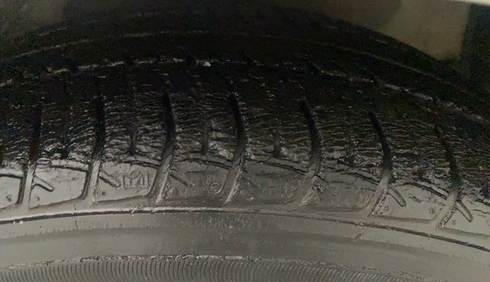 2014 Maruti Celerio VXI AMT, Petrol, Automatic, 32,891 km, Left Front Tyre Tread