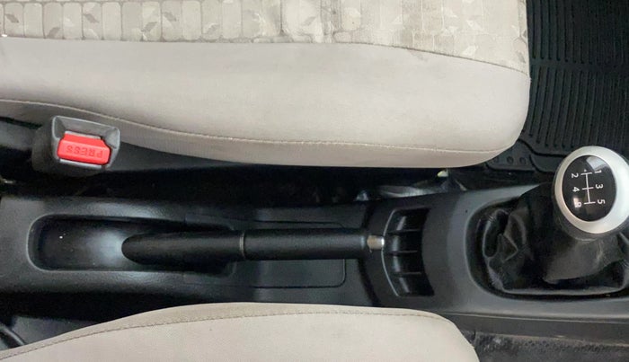 2013 Maruti Wagon R 1.0 VXI, Petrol, Manual, 56,090 km, Gear Lever