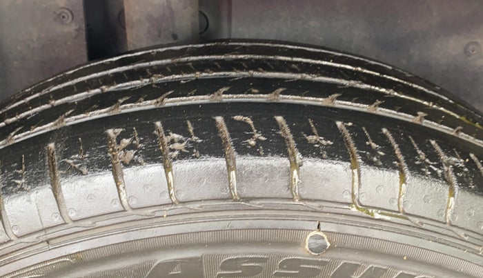 2020 MG HECTOR SHARP HYBRID 1.5 PETROL, Petrol, Manual, 41,956 km, Right Rear Tyre Tread