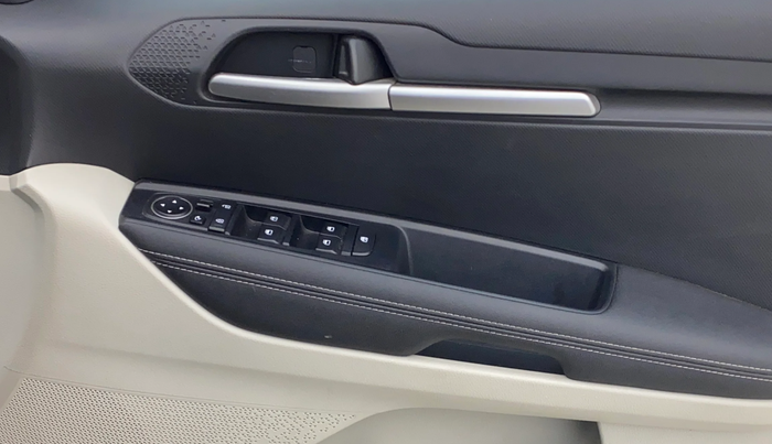 2023 KIA SONET HTX 1.0 DCT, Petrol, Automatic, 14,131 km, Driver Side Door Panels Control