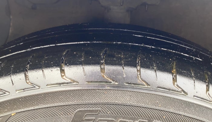 2017 Hyundai Grand i10 SPORTZ (O) 1.2 KAPPA VTVT, Petrol, Manual, 67,512 km, Left Front Tyre Tread