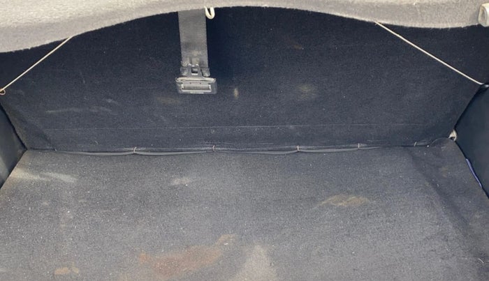 2017 Hyundai Grand i10 SPORTZ (O) 1.2 KAPPA VTVT, Petrol, Manual, 67,512 km, Boot Inside