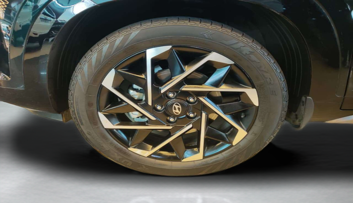 2025 Hyundai ALCAZAR Signature 7 STR 1.5 Turbo GDi Petrol DCT, Petrol, Automatic, 6,375 km, Left Front Wheel
