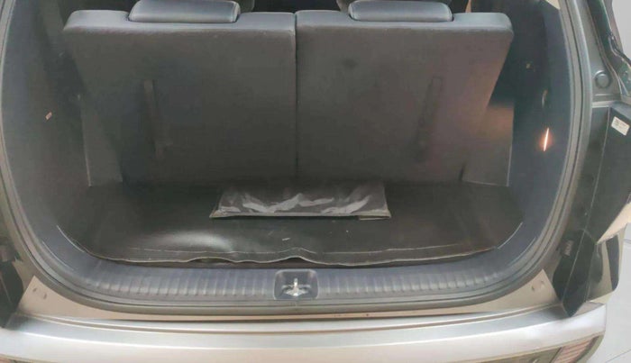 2025 Hyundai ALCAZAR Signature 7 STR 1.5 Turbo GDi Petrol DCT, Petrol, Automatic, 6,375 km, Boot Inside