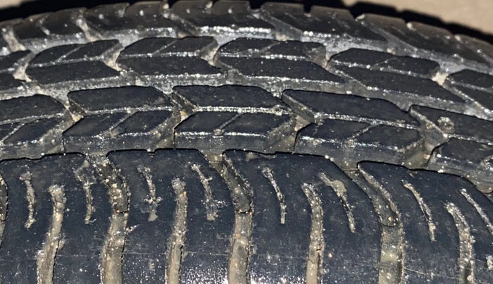 2018 Maruti Alto K10 VXI, Petrol, Manual, 14,399 km, Right Front Tyre Tread