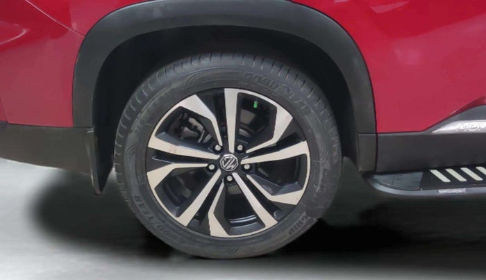 2023 MG HECTOR PLUS SAVVY PRO 1.5 TURBO CVT 7 STR, Petrol, Automatic, 12,197 km, Right Rear Wheel