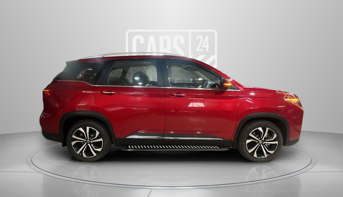 2023 MG HECTOR PLUS SAVVY PRO 1.5 TURBO CVT 7 STR, Petrol, Automatic, 12,197 km, Right Side View