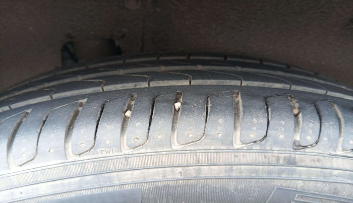 2016 Mercedes Benz GLC CLASS 220 D 4 MATIC, Diesel, Automatic, 56,130 km, Left Front Tyre Tread