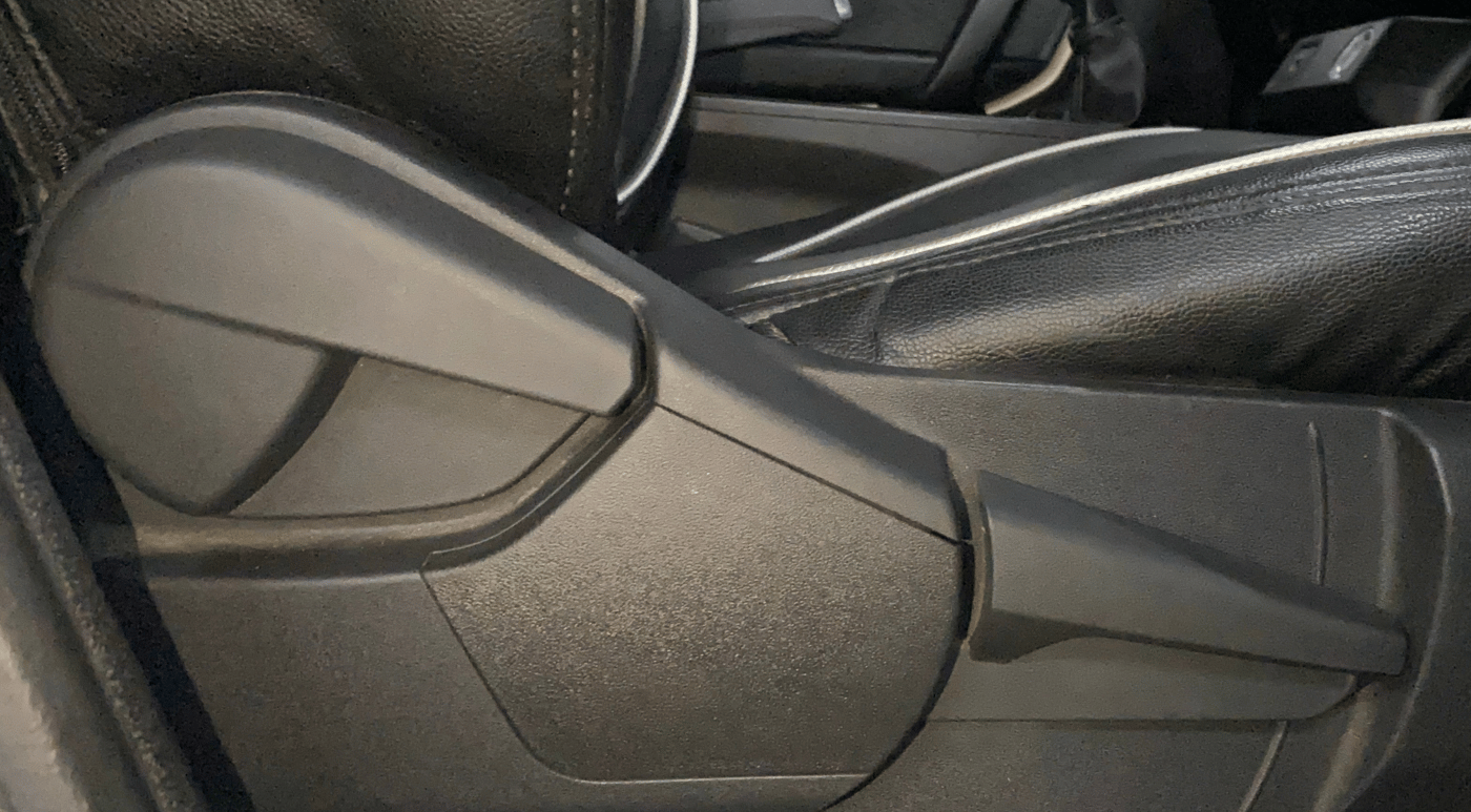 2021 Renault Kiger RXT (O) MT, Petrol, Manual, 35,675 km, Driver Side Adjustment Panel