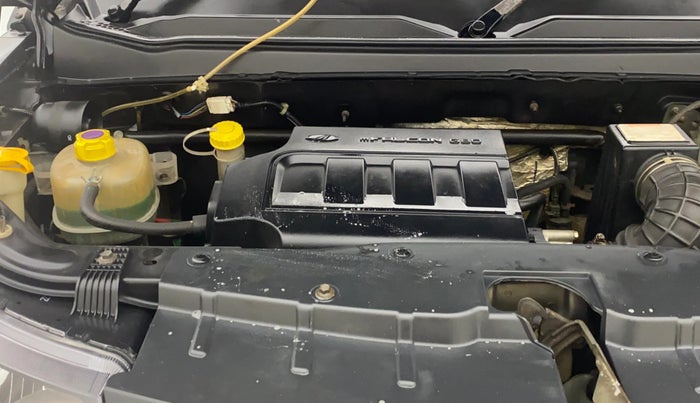 2016 Mahindra Kuv100 K6 5 STR, Petrol, Manual, 84,140 km, Engine View - Right