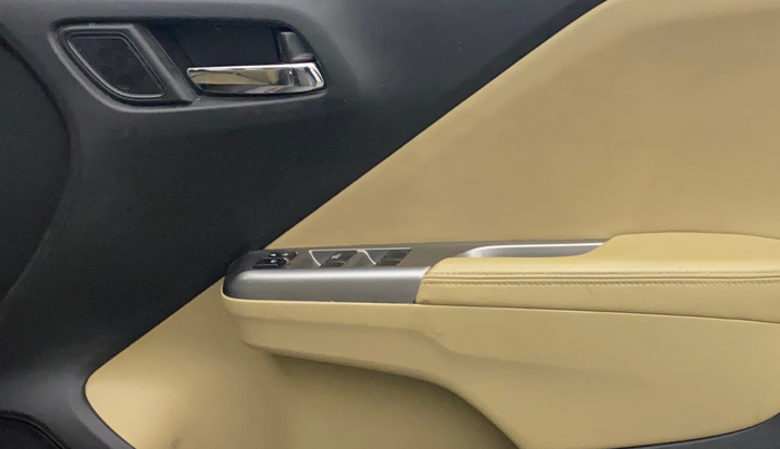 2016 Honda City 1.5L I-VTEC VX CVT, Petrol, Automatic, 65,957 km, Driver Side Door Panels Control