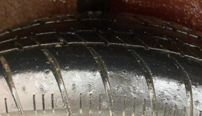 2016 Maruti Celerio VXI AMT, Petrol, Automatic, 47,463 km, Right Rear Tyre Tread