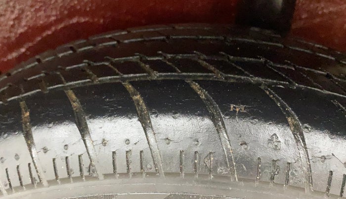 2016 Maruti Celerio VXI AMT, Petrol, Automatic, 47,463 km, Left Rear Tyre Tread