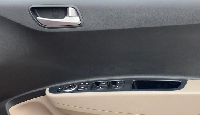 2019 Hyundai Grand i10 SPORTZ 1.2 KAPPA VTVT, Petrol, Manual, 20,709 km, Driver Side Door Panels Control