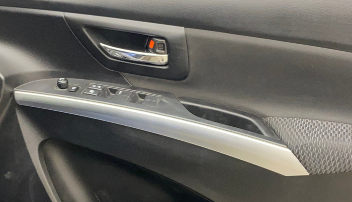 2018 Maruti S Cross ZETA 1.3, Diesel, Manual, 56,125 km, Driver Side Door Panels Control