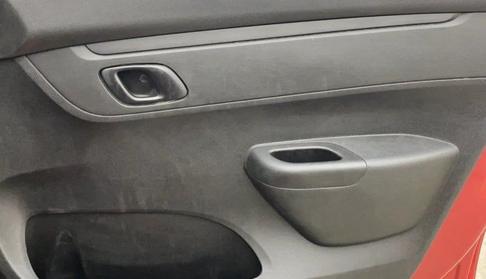 2019 Renault Kwid RXL, Petrol, Manual, 63,593 km, Driver Side Door Panels Control