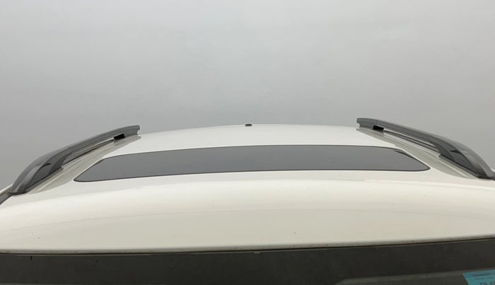 2023 Mahindra XUV300 W4 1.2 PETROL, Petrol, Manual, 35,728 km, Moonroof/ Sunroof