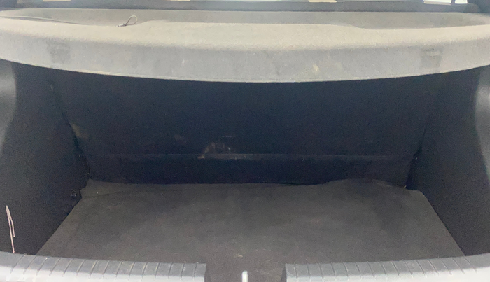 2016 Hyundai Elite i20 SPORTZ 1.2, Petrol, Manual, 15,546 km, Boot Inside