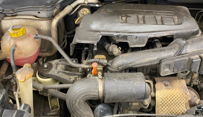 2020 Mahindra XUV300 W8 (O) 1.2 PETROL, Petrol, Manual, 40,915 km, Engine View - Right