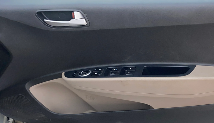 2016 Hyundai Grand i10 ASTA 1.2 KAPPA VTVT, Petrol, Manual, 39,954 km, Driver Side Door Panels Control