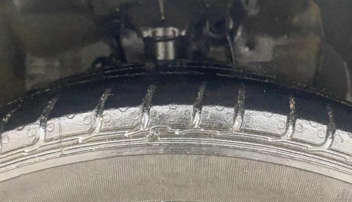 2018 Hyundai i20 Active 1.2 SX, Petrol, Manual, 1,04,549 km, Right Front Tyre Tread