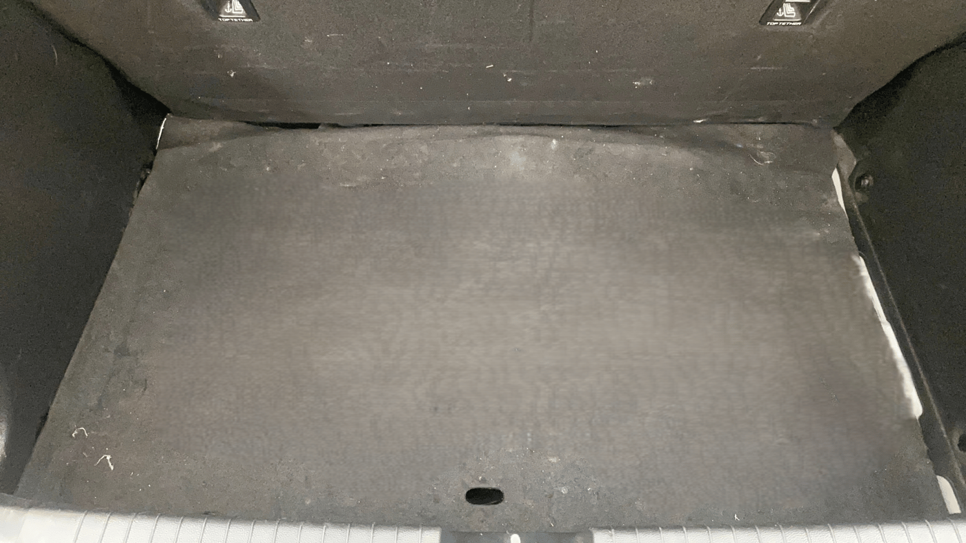 2018 Hyundai i20 Active 1.2 SX, Petrol, Manual, 1,04,549 km, Boot Inside