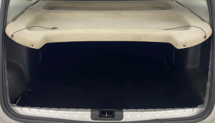 2017 Renault Duster 85 PS RXS SANDSTORM EDITION DIESEL, Diesel, Manual, 1,16,512 km, Boot Inside