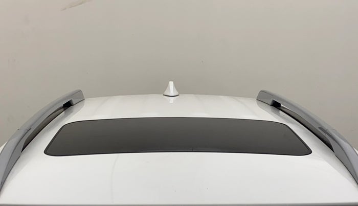 2022 Hyundai VENUE SX 1.2 PETROL, Petrol, Manual, 33,900 km, Moonroof/ Sunroof