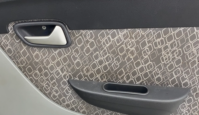 2017 Maruti Alto 800 LXI, Petrol, Manual, 13,004 km, Driver Side Door Panels Control