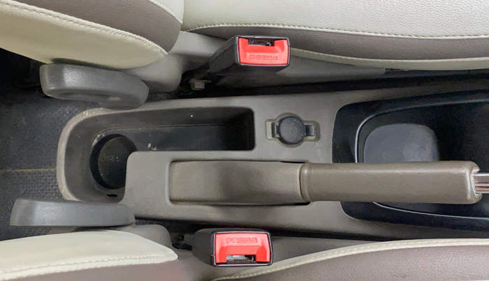 2013 Hyundai i10 ASTA 1.2, Petrol, Manual, 46,832 km, Driver Side Adjustment Panel