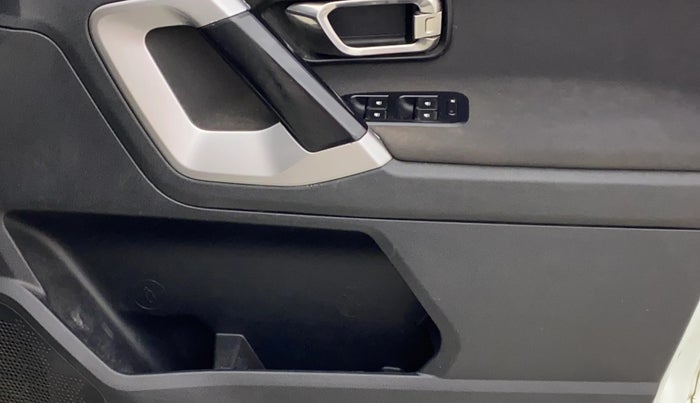 2021 Tata Harrier XT PLUS 2.0L KRYOTEC, Diesel, Manual, 85,888 km, Driver Side Door Panels Control
