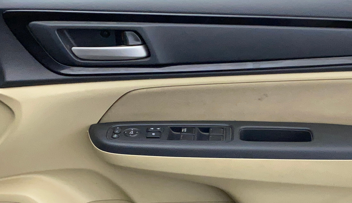 2018 Honda Amaze 1.2L I-VTEC V, Petrol, Manual, 58,479 km, Driver Side Door Panels Control