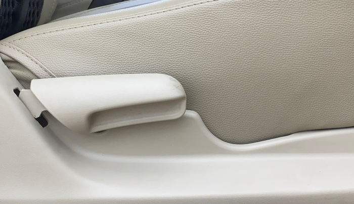 2019 Maruti Celerio ZXI, Petrol, Manual, 21,724 km, Driver Side Adjustment Panel