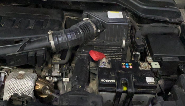 2023 Mahindra XUV300 W8 1.2 PETROL, Petrol, Manual, 51,621 km, Engine View - Left