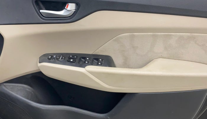 2019 Hyundai Verna 1.6 VTVT SX, Petrol, Manual, 1,27,690 km, Driver Side Door Panels Control