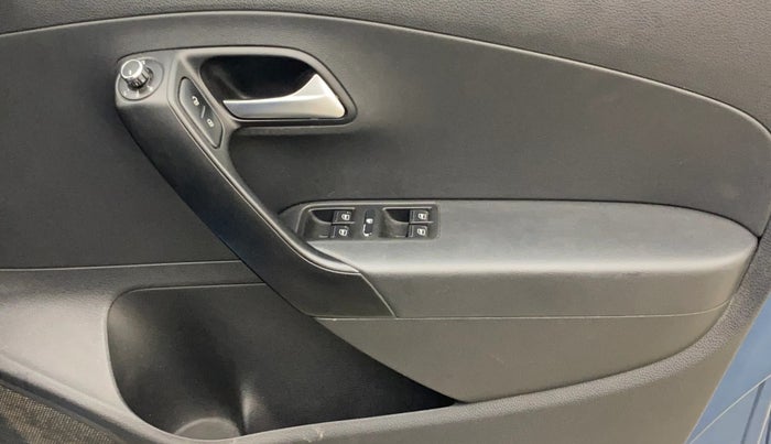 2018 Volkswagen Polo HIGHLINE PLUS 1.2(16 ALLOY, Petrol, Manual, 67,163 km, Driver Side Door Panels Control